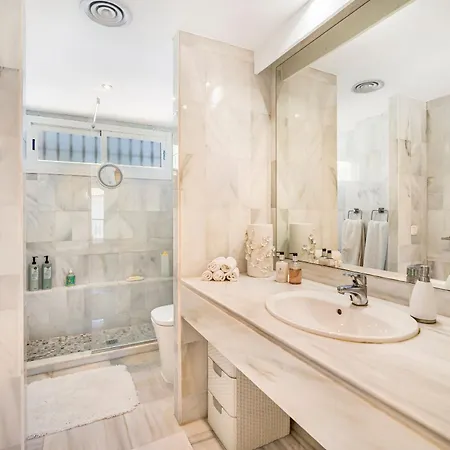 Stylish Townhouse In Puerto Banus,