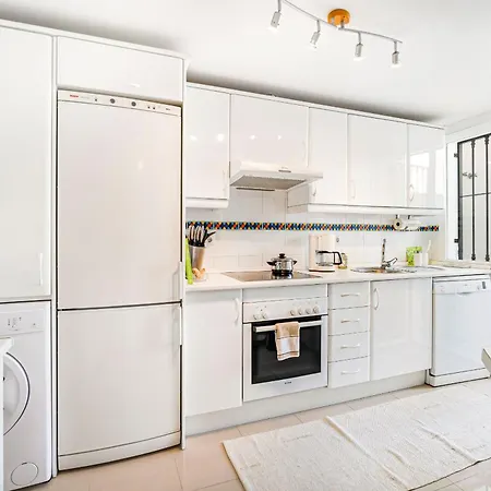 Stylish Townhouse In Puerto Banus, Holiday home Marbella