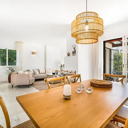 Stylish Townhouse In Puerto Banus, Holiday home