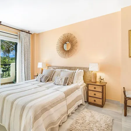 Stylish Townhouse In Puerto Banus, Holiday home
