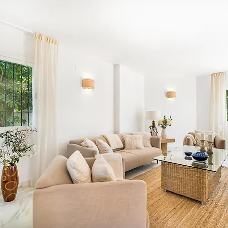 Holiday home Stylish Townhouse In Puerto Banus, *